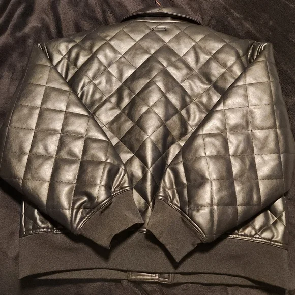 Rebecca Minkoff Black Diamond Quilted Bomber Jacket Size XL Oversized - Picture 10 of 11